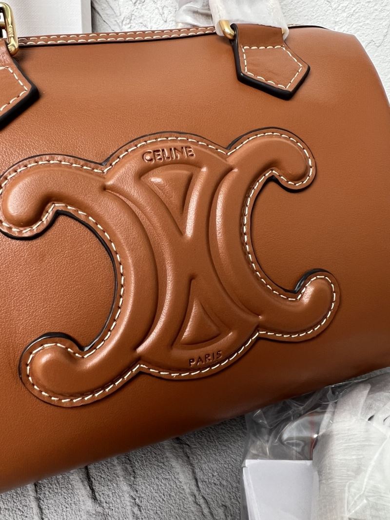 Ce1i*e triomphe bags